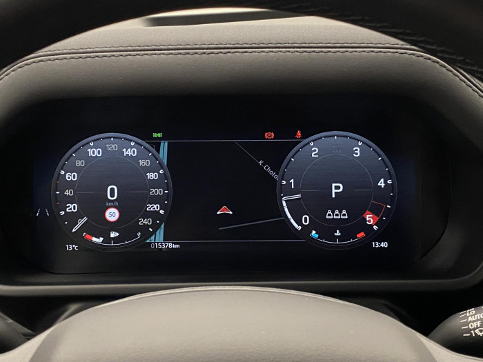 Land Rover Defender D300 SE AWD AUT CZ REZERVACE 3.0 d SE