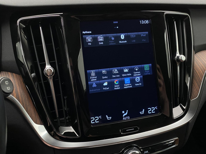 Volvo V60 CC D4 AWD PRO REZERVACE 2.0 d CC CC