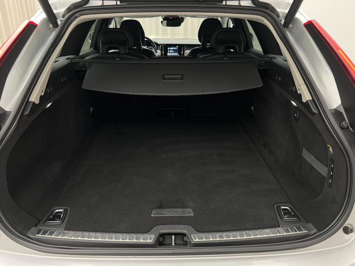 Volvo V90 CC T5 AWD MOMENTUM AUT 2.0 CC CC Momentum