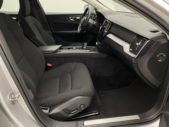 Volvo V60 B4 MOMENTUM AUT 2.0 Momentum