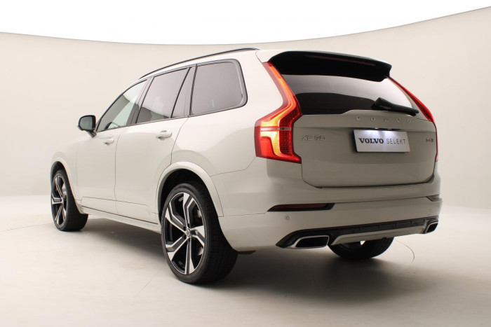 Volvo XC90 B6 AWD R-DESIGN REZERVACE