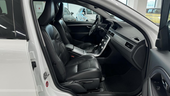 Volvo XC70 D4 AWD BLACK EDITION REZERVACE 2.4 d Edition
