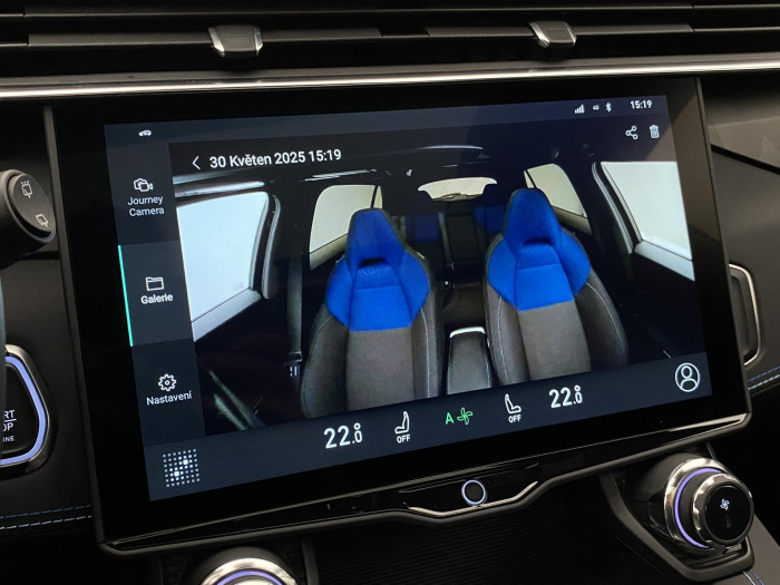 Lynk & Co 01 PHEV DCT AUT 1.maj