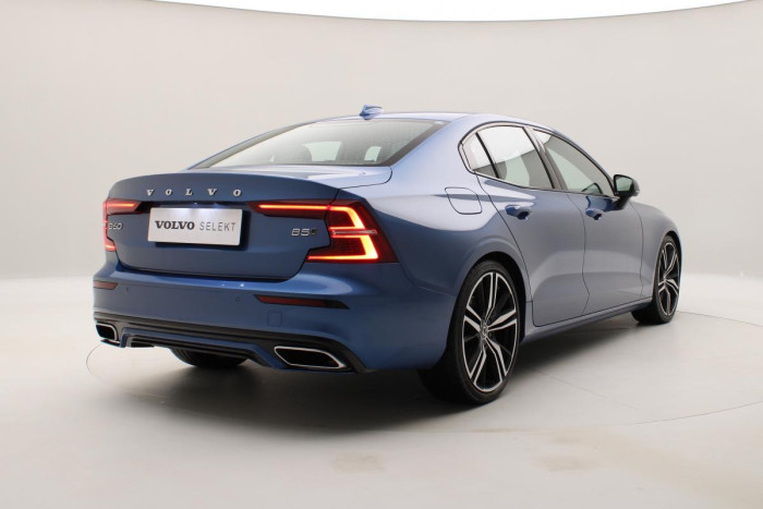 Volvo S60 B5 AWD R-DESIGN AUT REZERVACE
