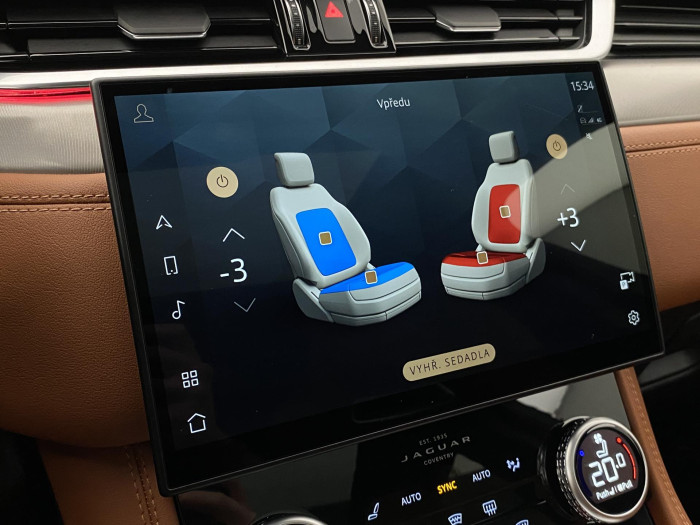 Jaguar F-Pace REZERVACE