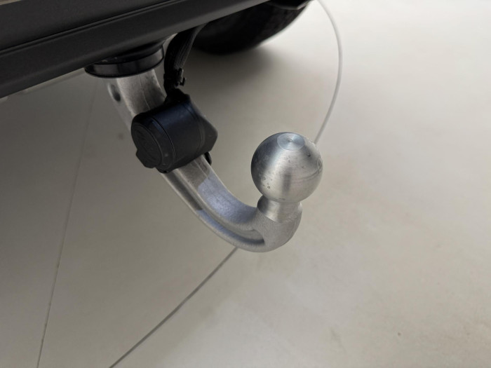 Land Rover Defender OCTA P635