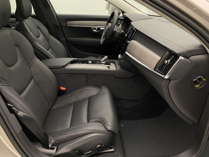 Volvo V90 B4 AWD AUT CROSS COUNTRY PLUS 2.0 Plus