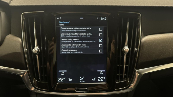 Volvo V90 CROSS COUNTRY T5 REZERVACE