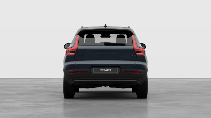 Volvo XC40 B4 AUT PLUS BLACK EDITION