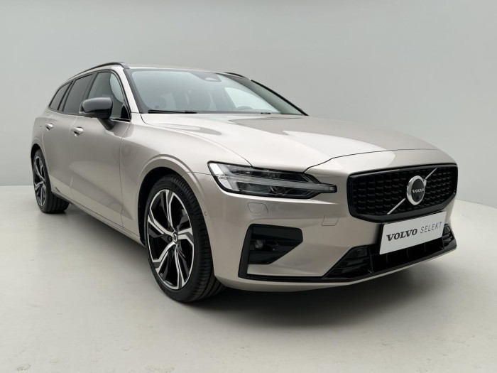 Volvo V60 B4 DARK PLUS AUT 1.maj.