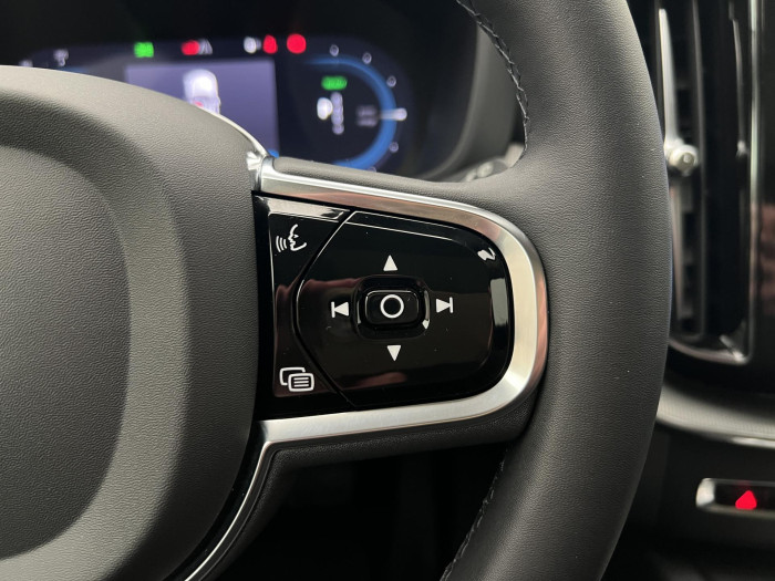 Volvo XC60 T6 AWD RECHARGE PLUS DARK AUT