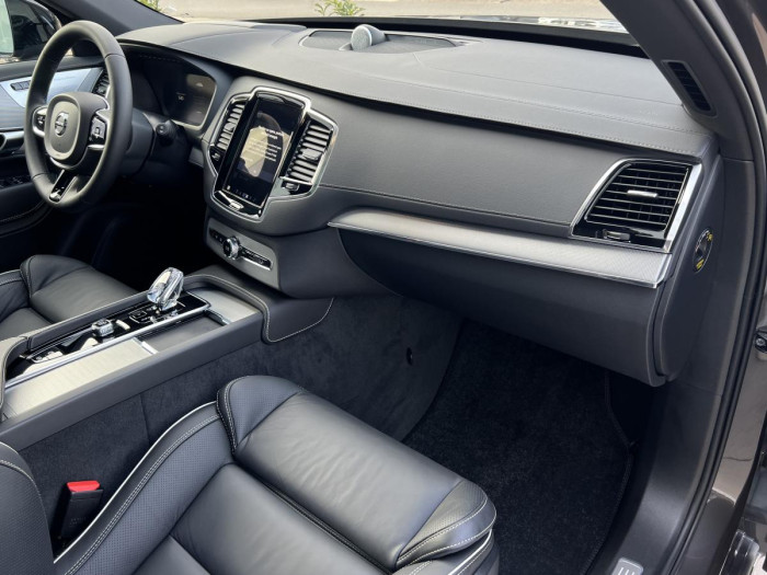 Volvo XC90 B5 AWD ULTIMATE DARK Aut 1.maj