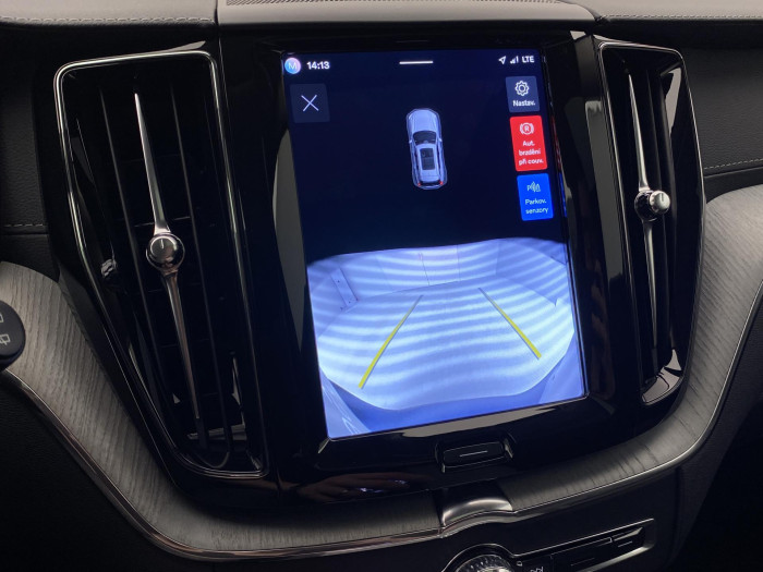 Volvo XC60 T8 AWD PLUG-IN DARK ULTRA CZ