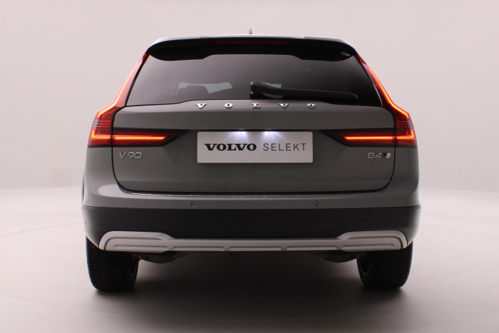 Volvo V90 CC B4 AWD ULTIMATE AUT CZ 2.0 CC CC