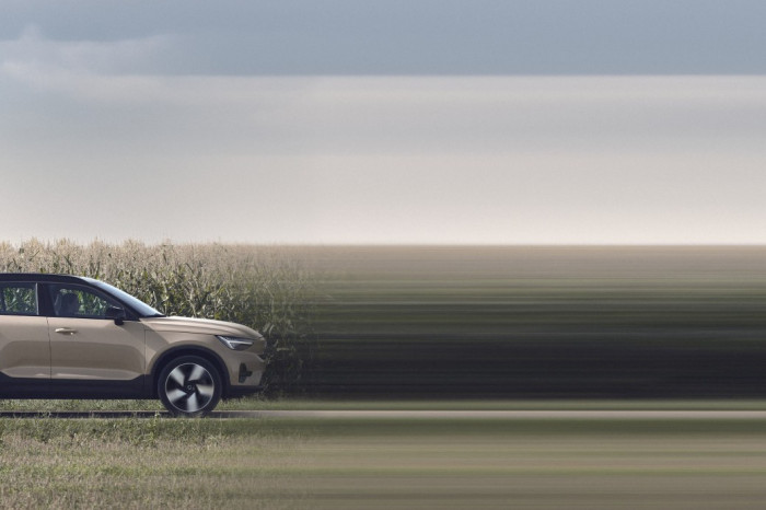Nová technológia od spoločnosti Volvo upozorňuje vodičov na nehodu na ceste pred nimi