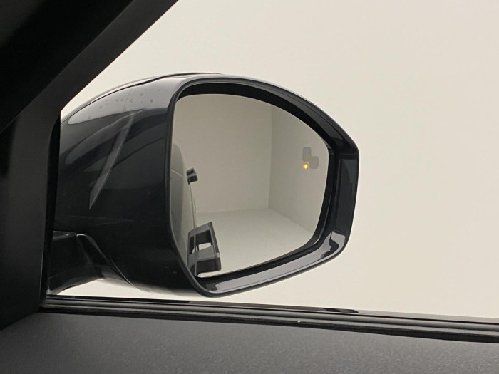 Land Rover Range Rover Velar REZERVACE!