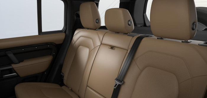 Land Rover Defender 110 D250 X-DYNAMIC HSE AWD Aut 3.0 d Dynamic