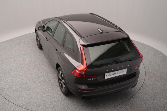 Volvo XC60 B5 AWD PLUS DARK AUT CZ 1.maj.