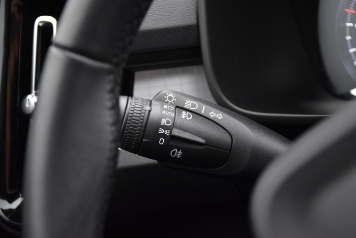 Volvo XC40 B4 MOMENTUM ADVANCED REZERVACE 2.0 Momentum