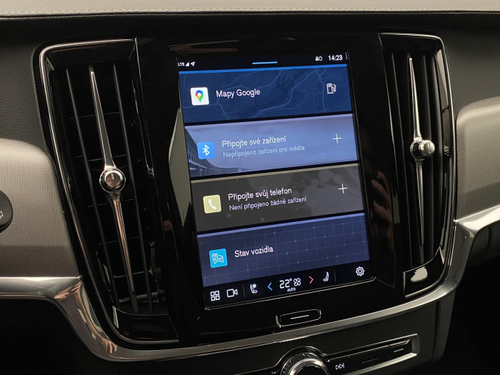 Volvo V90 CC B4 AWD BRIGHT PLUS AUT CZ