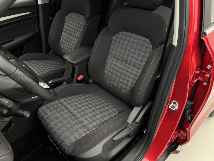 MG ZS 1.5 ESSENTIAL PLUS CZ 1.maj.