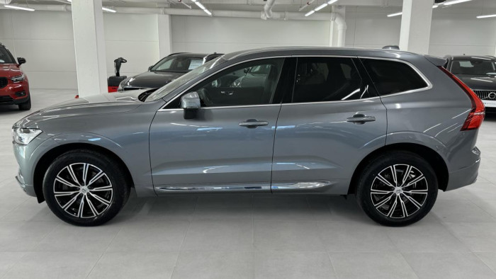 Volvo XC60 B5 AWD INSCRIPTION REZERVACE