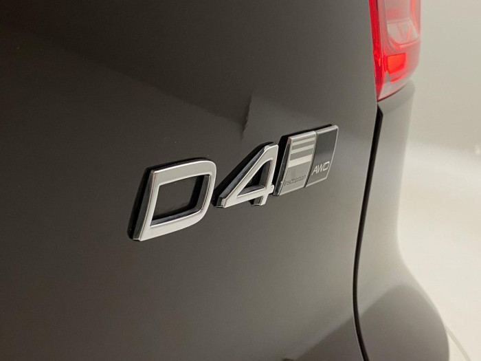 Volvo XC40 D4 AWD INSCRIPTION REZERVACE 2.0 d
