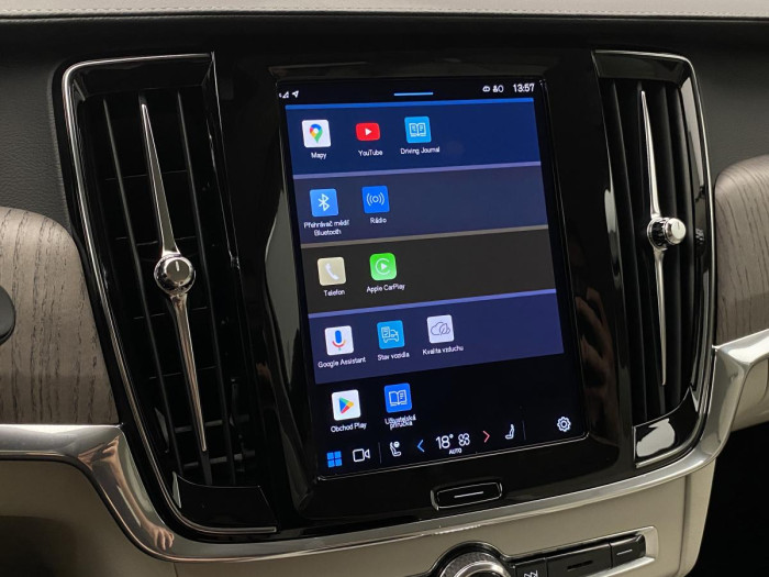 Volvo V90 CC B4 AWD PLUS AUT REZERVACE