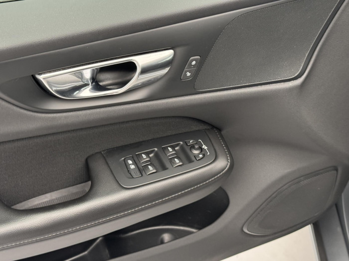 Volvo V60 B4 MOMENTUM AUT 2.0 Momentum