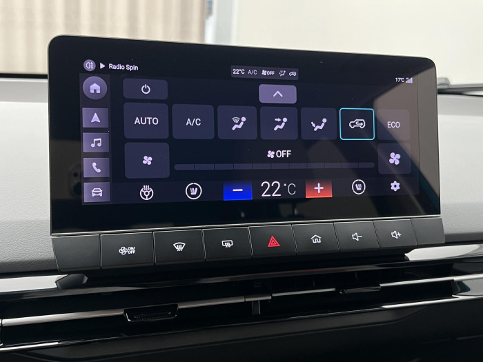 MG MG4 EV EXCLUSIVE 77kWh CZ 1.maj. Exclusive