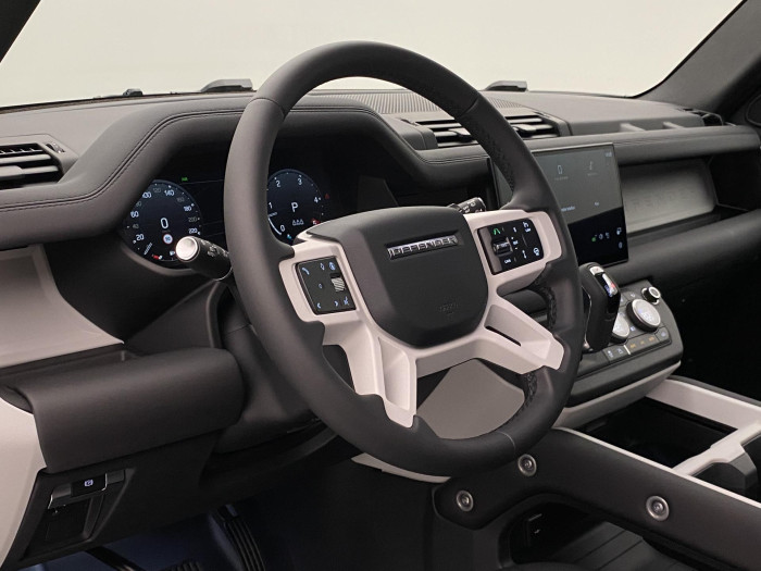 Land Rover Defender 110 D200 S AWD REZERVACE 3.0 d