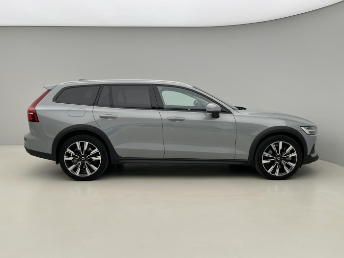 Volvo V60 CC B5 AWD PLUS BRIGHT AUT