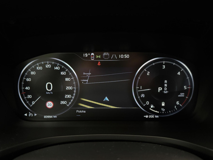 Volvo V60 B4 MOMENTUM PRO AUT CZ 1.maj. 2.0 Momentum