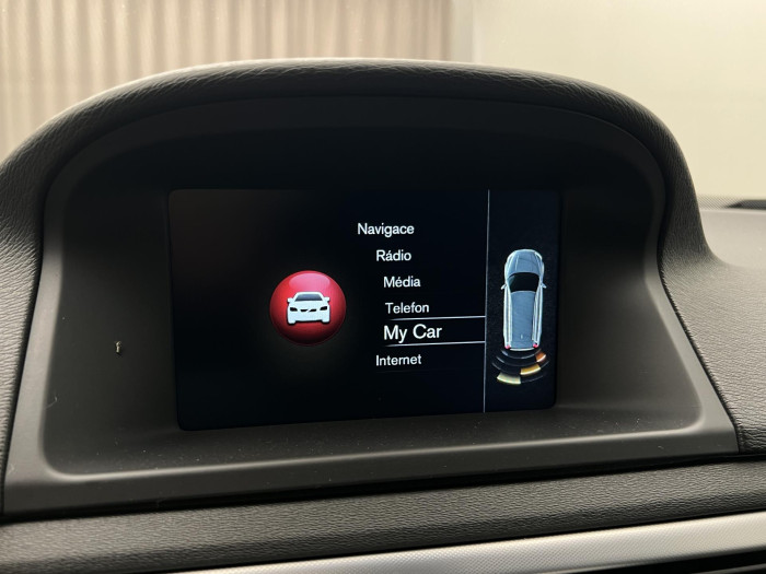 Volvo XC70 D4 AWD NAVIGACE AUT CZ 2.4 d