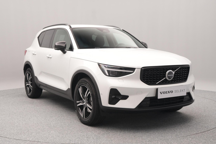 Volvo XC40 B3 PLUS DARK AUT CZ 1.maj