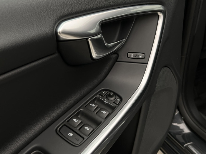 Volvo V60 D4 SUMMUM AUT 2.0 d Summum