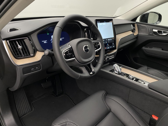 Volvo XC60 T6 AWD AUT DARK PLUS