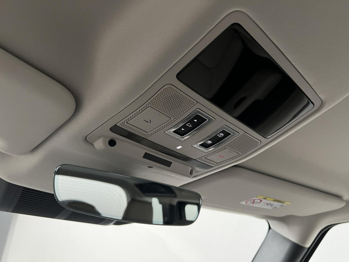 Land Rover Defender D250 SE AWD AUT CZ 3.0 d SE