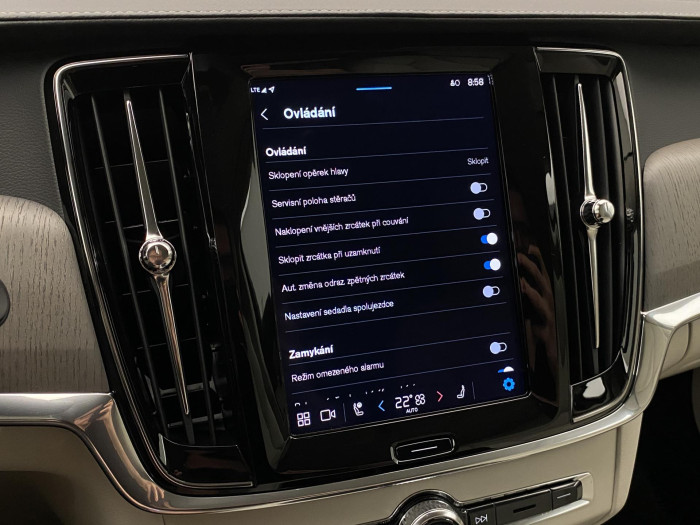 Volvo V90 T6 AWD Plug-in BRIGHT PLUS