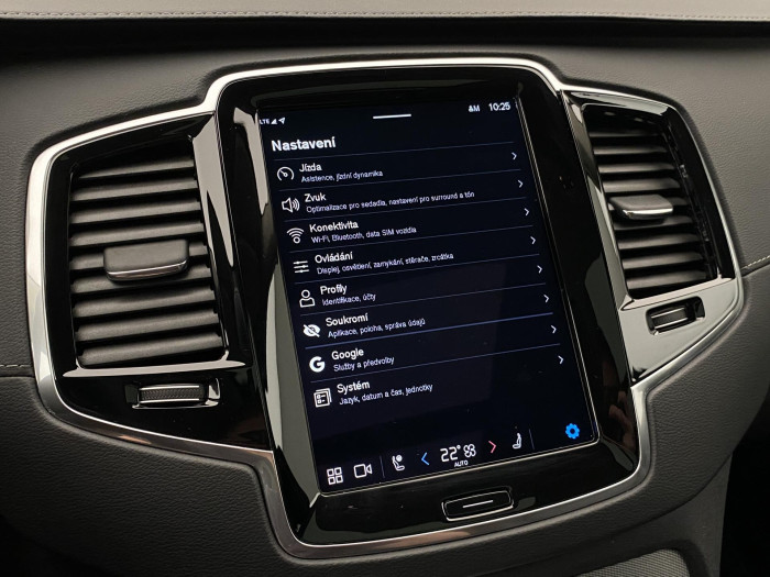 Volvo XC90 T8 AWD RECHARGE PLUS DARK AUT