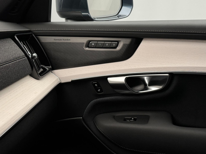 Volvo XC90 B5 AWD PLUS BRIGHT CZ 1.maj