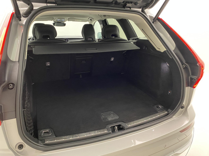 Volvo XC60 B4 AWD INSCRIPTION AUT CZ