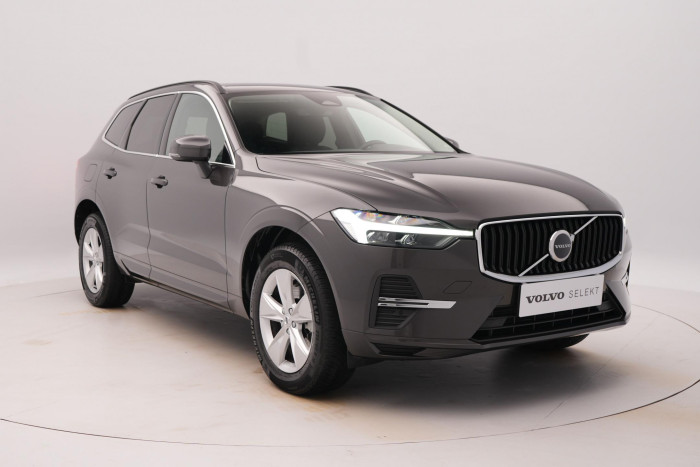 Volvo XC60 B4 AWD CORE 1.maj CZ