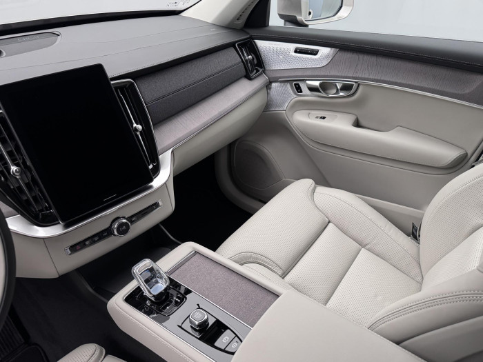 Volvo XC90 B5 AWD AUT BRIGHT PLUS 7míst