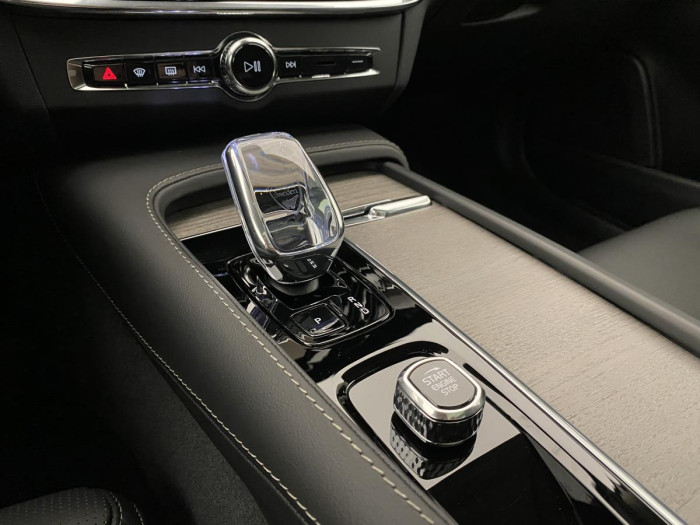 Volvo V90 B4 AWD CROSS COUNTRY ULTIMATE