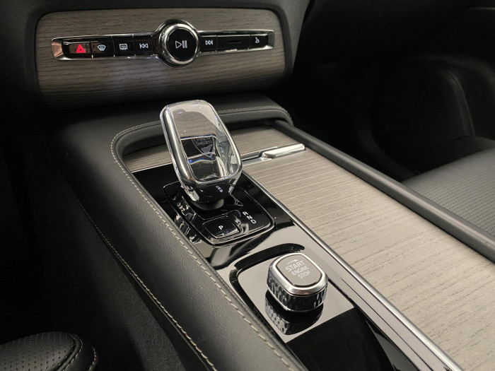 Volvo XC90 B5 AWD PLUS DARK AUT CZ 7míst