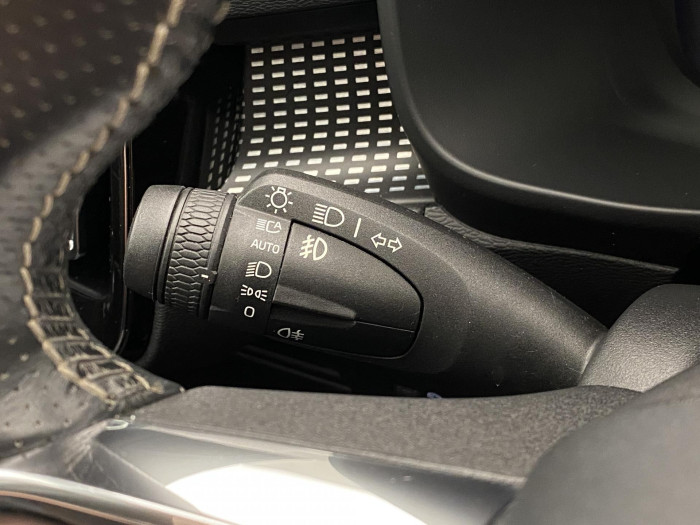 Volvo XC40 T4 AWD R-DESIGN AUT