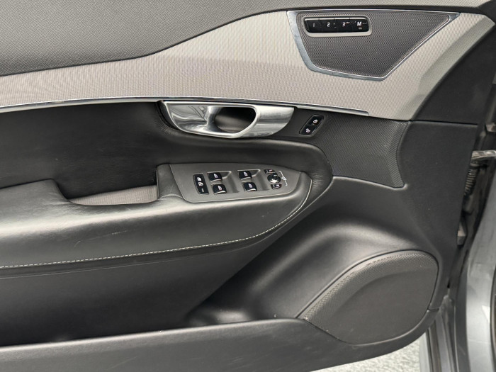 Volvo XC90 D5 AWD INSCRIPTION AUT CZ 2.0 d