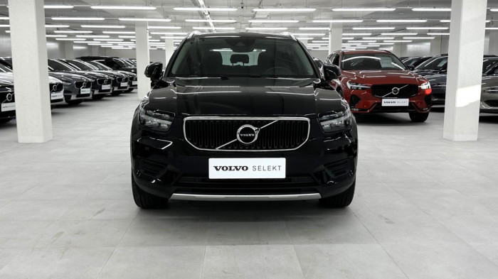 Volvo XC40 T3 MOMENTUM AUT REZERVACE 1.5 Momentum