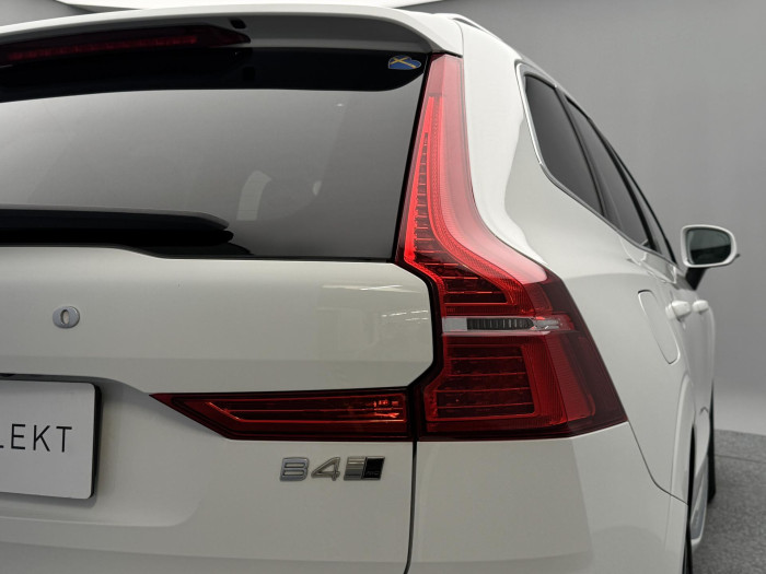 Volvo XC60 B4 INSCRIPTION AUT CZ